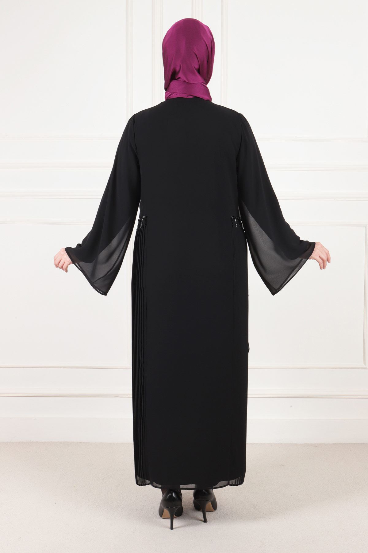 Büyük Beden Tesettür Sandy Elbiseli Pilise Detaylı Şifon Abaya 50021 Siyah